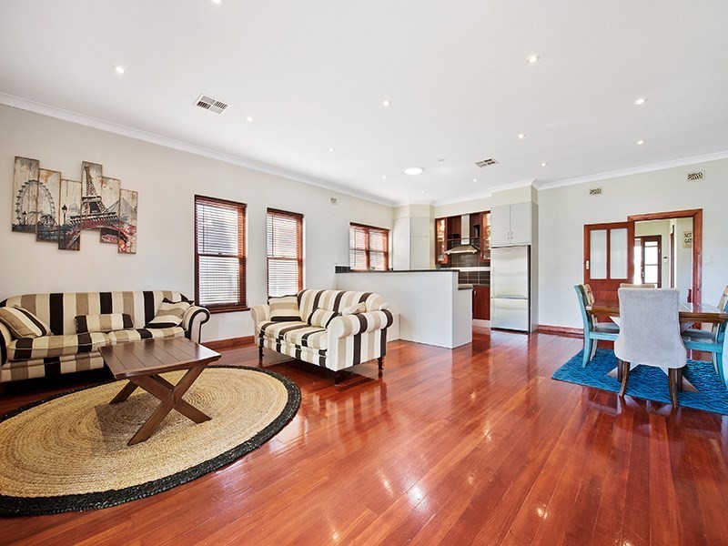 14 Fairweather Avenue, Woodville South SA 5011