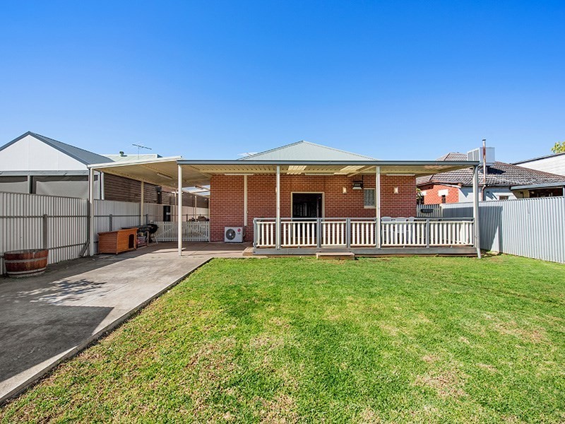 14 Fairweather Avenue, Woodville South SA 5011