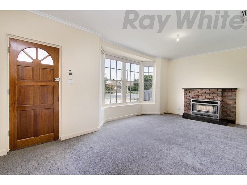 18 Charles Veale Drive, West Beach SA 5024