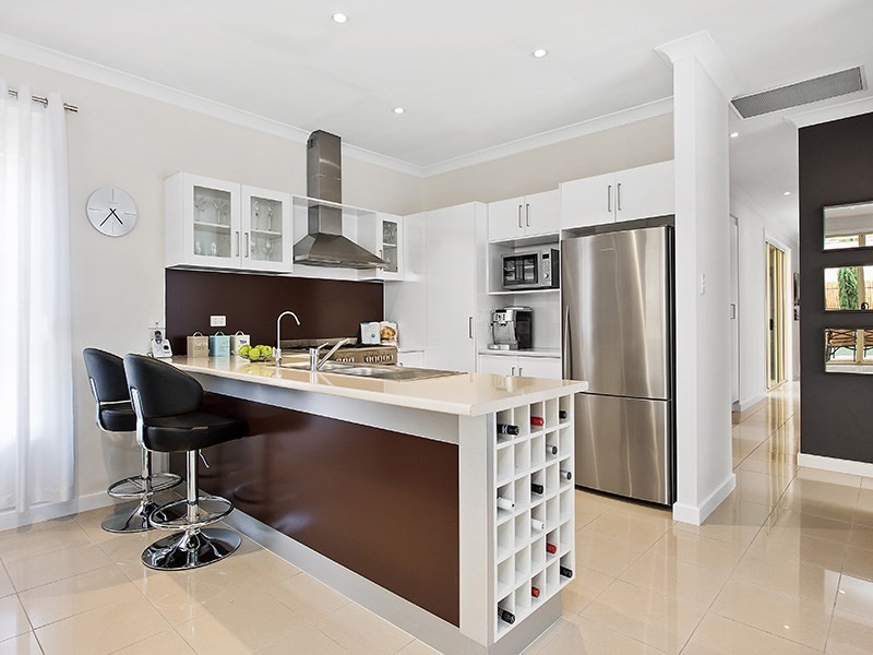 25 Broadford Crescent, Findon SA 5023