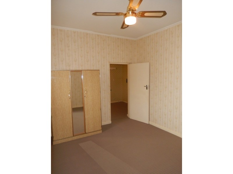 5 Standard Avenue, Croydon Park SA 5008