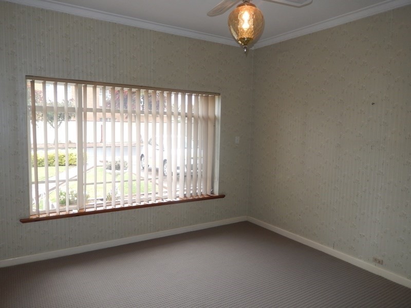 5 Standard Avenue, Croydon Park SA 5008