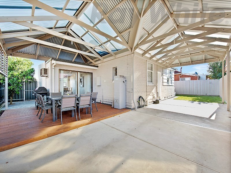 98 Trimmer Parade, Seaton SA 5023