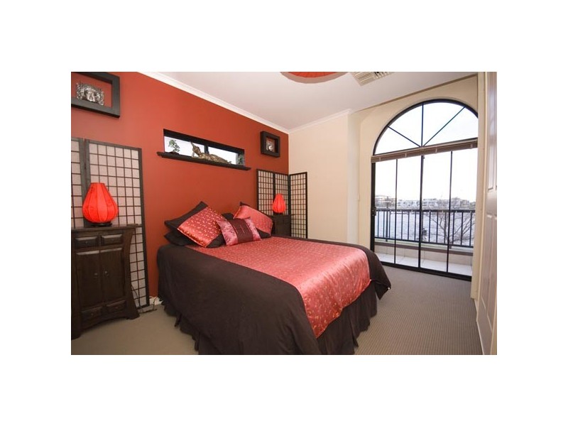 16 Knapman Crescent, Port Adelaide SA 5015