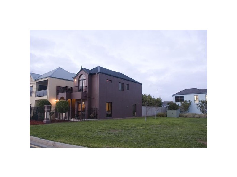 16 Knapman Crescent, Port Adelaide SA 5015