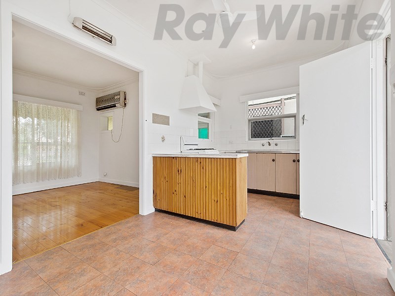 4 Penola Street, Kilkenny SA 5009