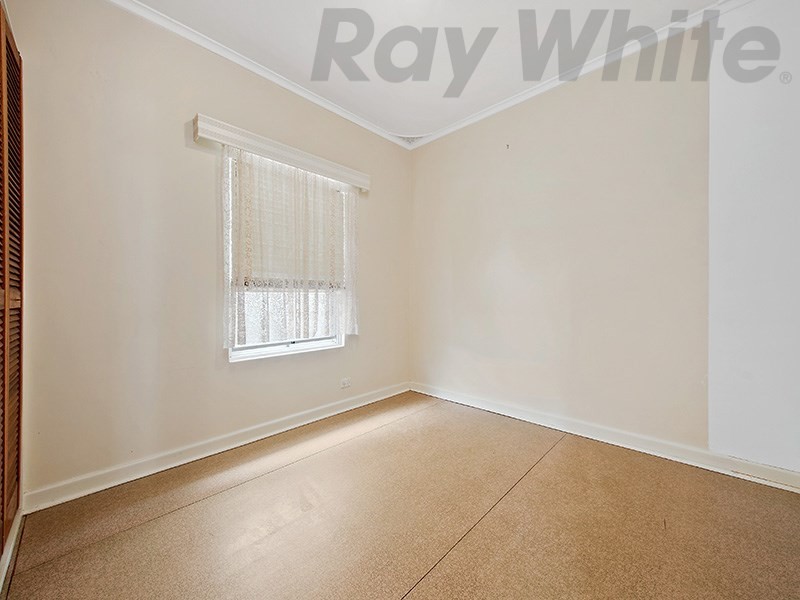 4 Penola Street, Kilkenny SA 5009