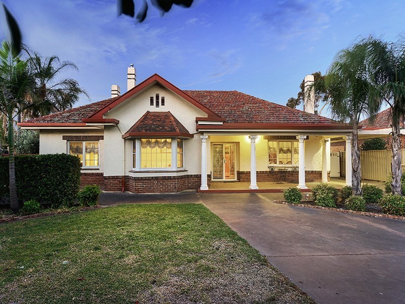 30 Cedar Avenue, Woodville South SA 5011