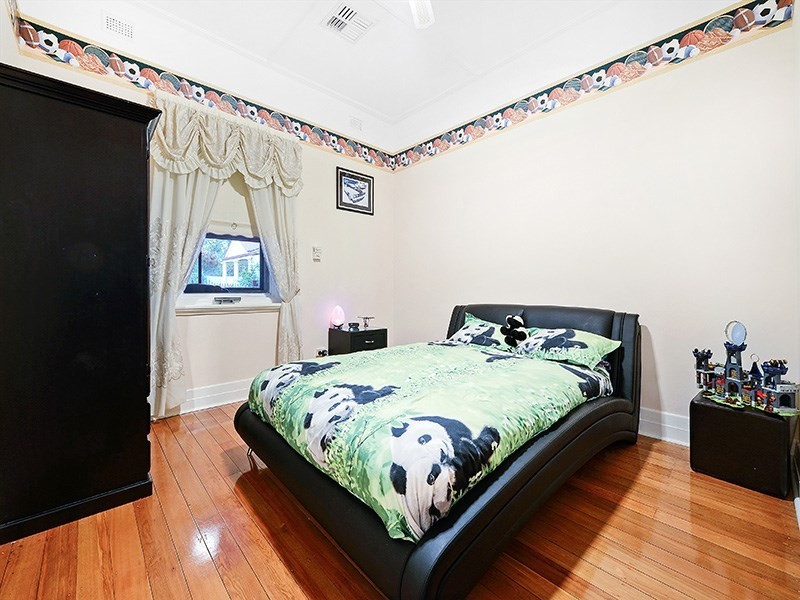 30 Cedar Avenue, Woodville South SA 5011