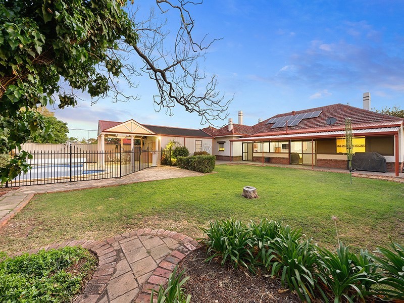 30 Cedar Avenue, Woodville South SA 5011