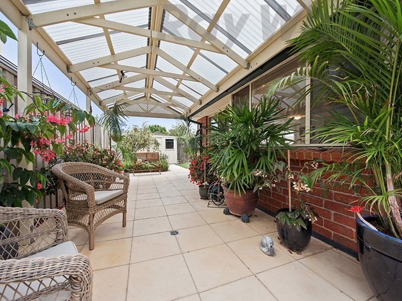 14 St James Place, Oakden SA 5086