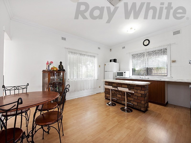 2 Montrose Avenue, Clearview SA 5085