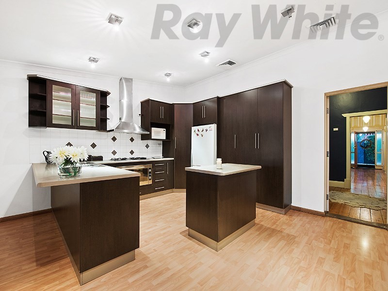 220 Sir Donald Bradman Drive, Cowandilla SA 5033