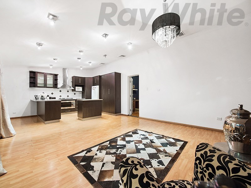 220 Sir Donald Bradman Drive, Cowandilla SA 5033