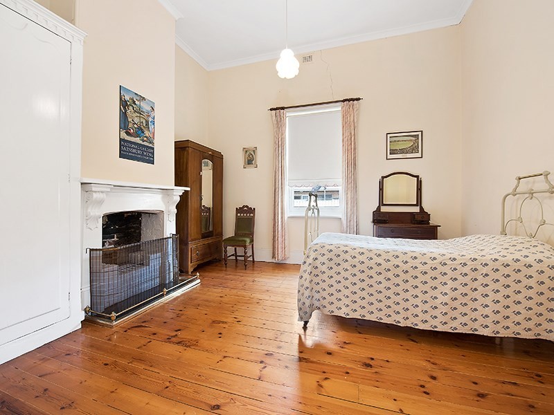 8 The Grove, Woodville SA 5011