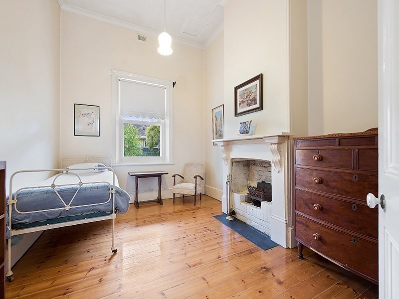 8 The Grove, Woodville SA 5011