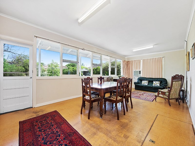 8 The Grove, Woodville SA 5011