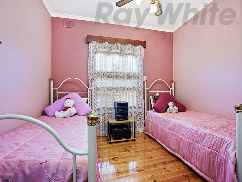 10 Hughes Street South, Woodville SA 5011