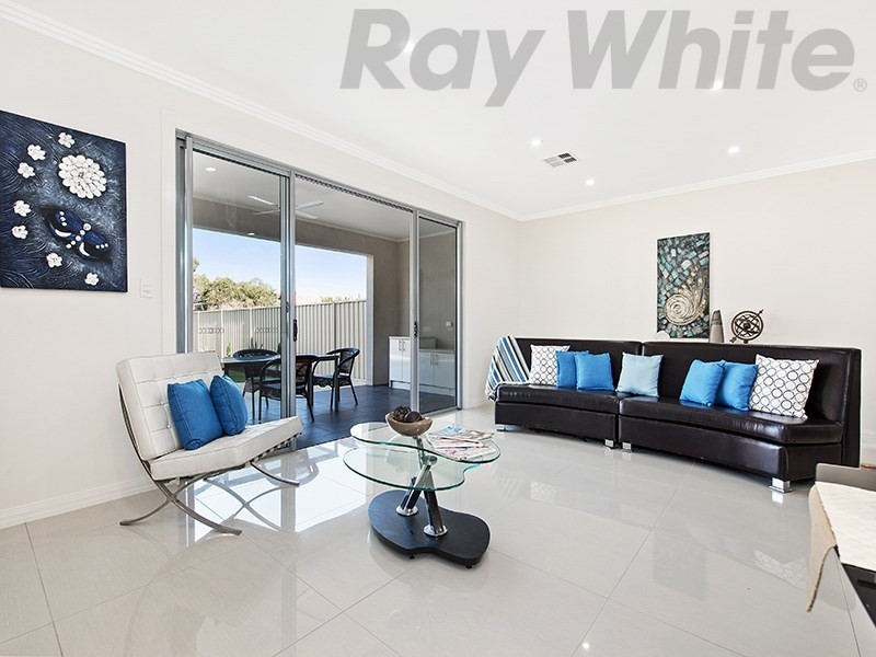 1A Hawkins Avenue, Flinders Park SA 5025