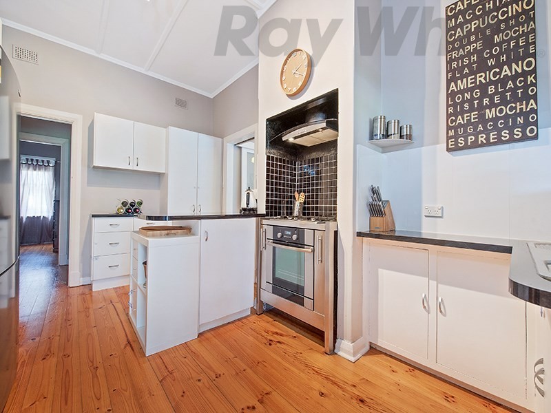 8 Richard Street, Brooklyn Park SA 5032