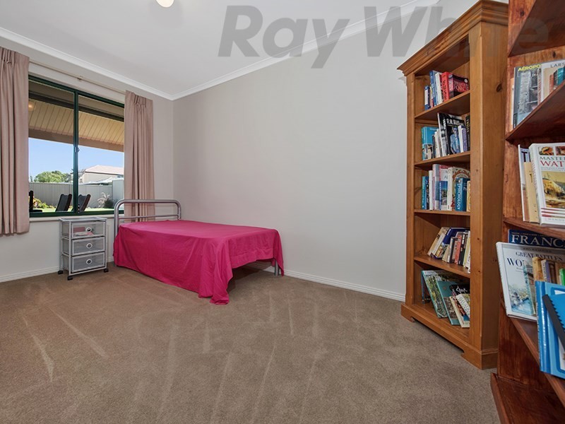 28 Kent Street, Mansfield Park SA 5012