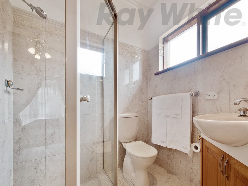 33 Hubbard Street, Beverley SA 5009