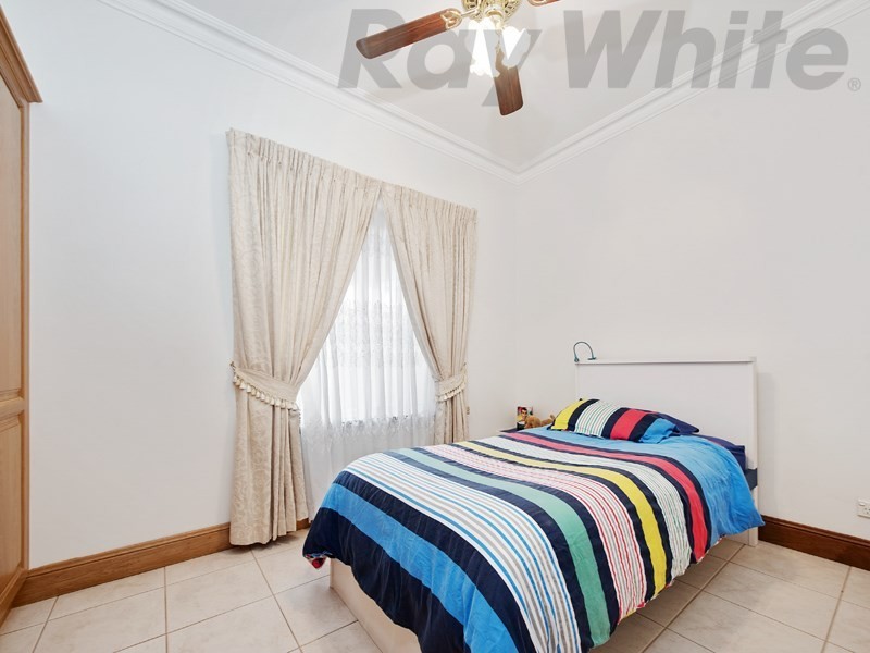 33 Hubbard Street, Beverley SA 5009