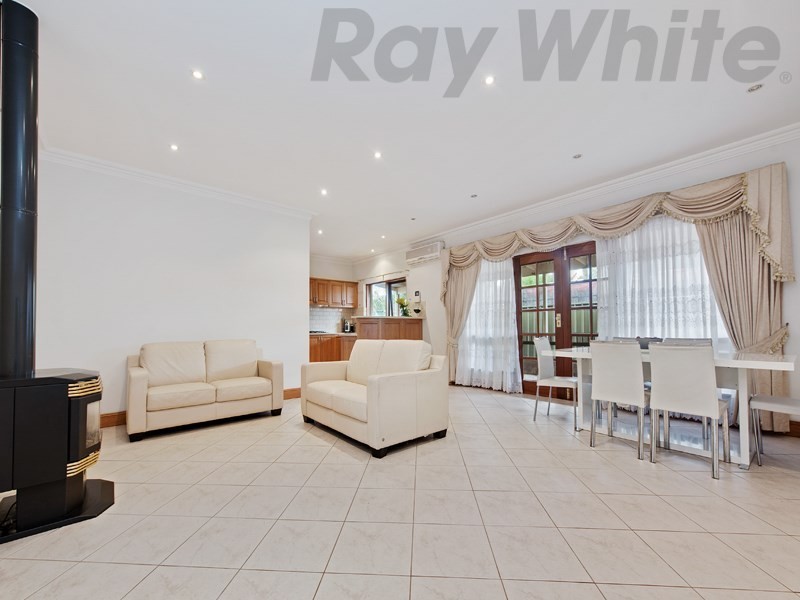 33 Hubbard Street, Beverley SA 5009