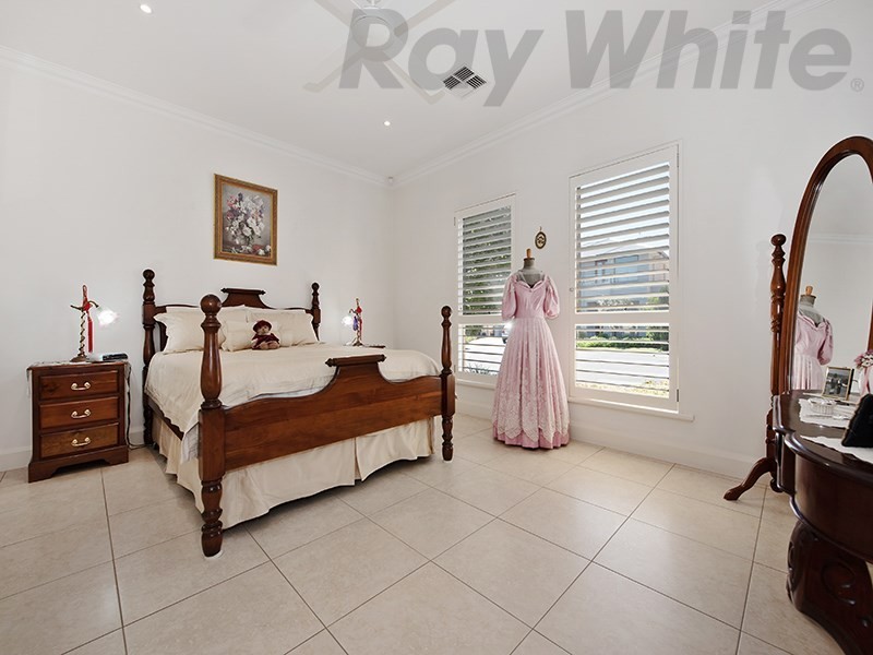 19 Mercurio Drive, Flinders Park SA 5025