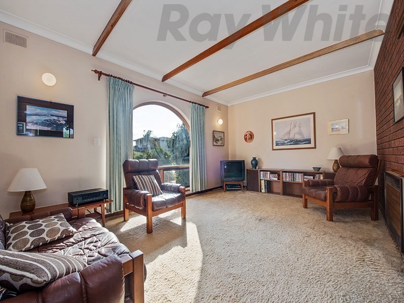 51 Sir Ross Smith Avenue, North Haven SA 5018