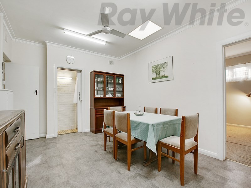 4 Davis Street, Woodville South SA 5011