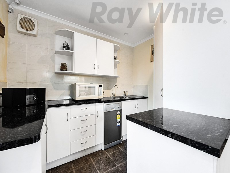 10 Huron Grove, West Lakes SA 5021