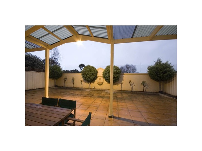 8 Prettejohn Court, Lockleys SA 5032