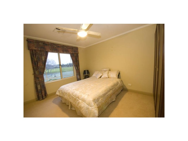 8 Prettejohn Court, Lockleys SA 5032