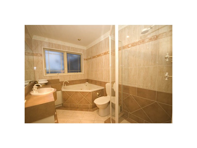 8 Prettejohn Court, Lockleys SA 5032