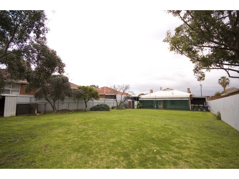 535, 537A, 537B Torrens, Woodville SA 5011