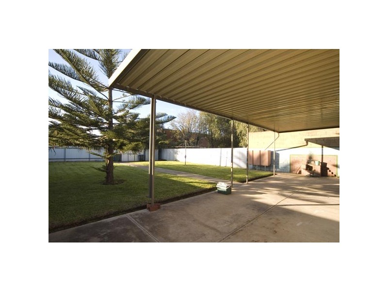 1 Pegler Street, Beverley SA 5009