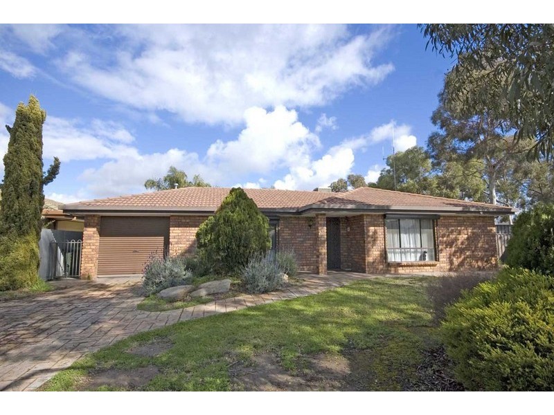 2 Roxby Street, Parafield Gardens SA 5107