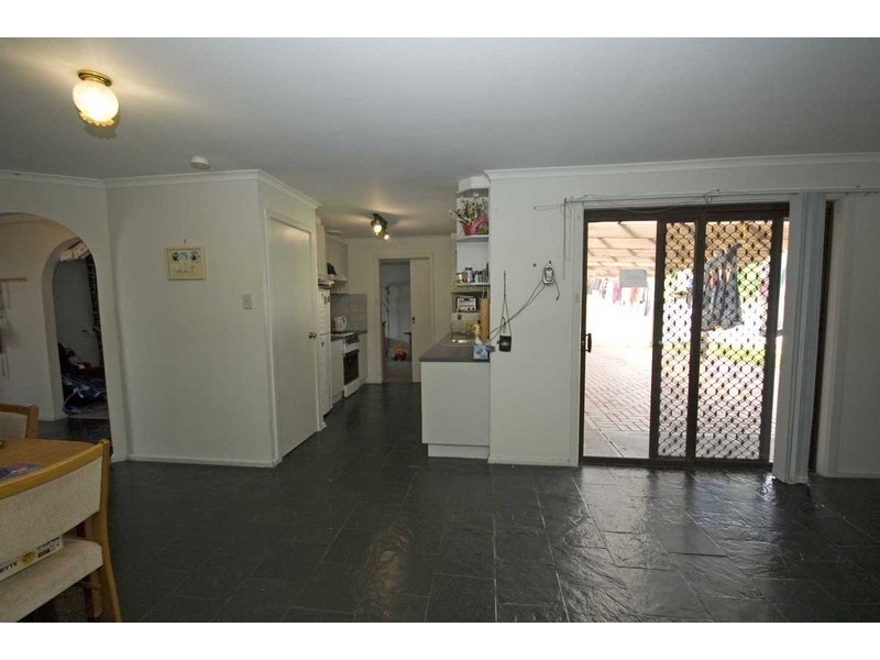 2 Roxby Street, Parafield Gardens SA 5107
