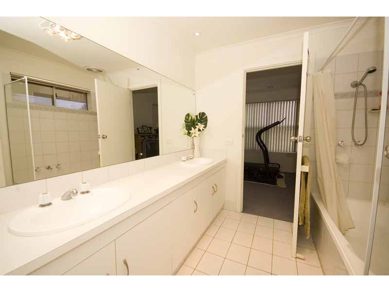 6 Griffin Lane, Brompton SA 5007