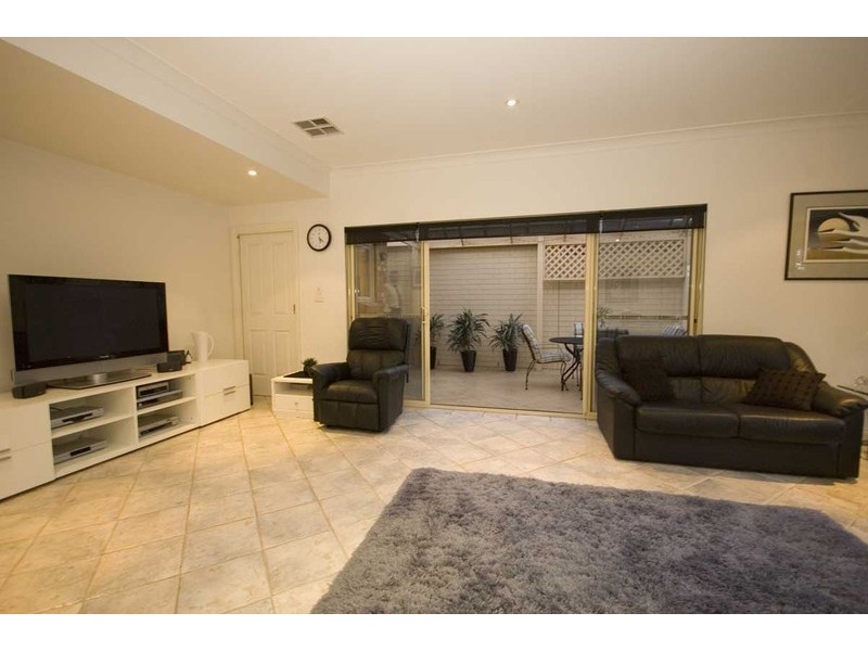 2 Tabard Avenue, Brompton SA 5007