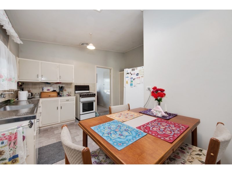 26 Chapman Road, Mansfield Park SA 5012