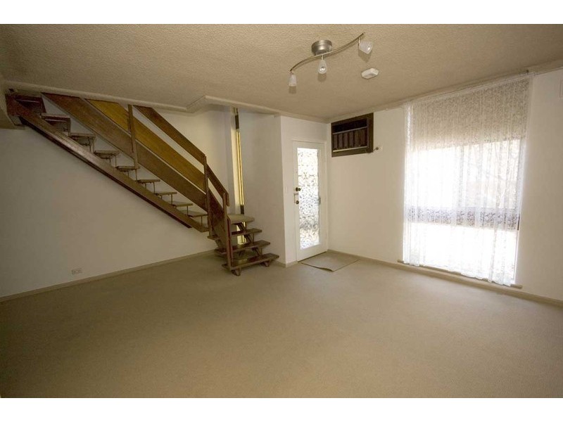 2/27 Wright Street, Henley Beach SA 5022