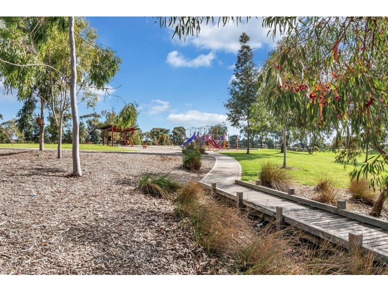 13c Hamley Crescent, Mansfield Park SA 5012