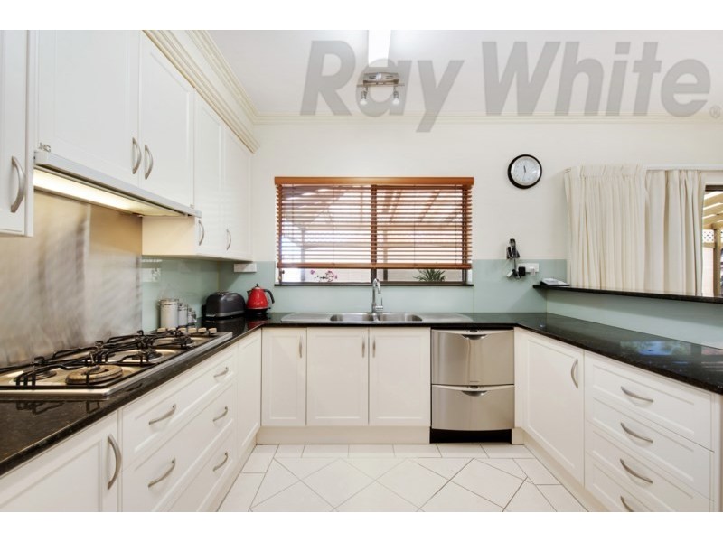 21 Birkdale Grove, West Lakes SA 5021