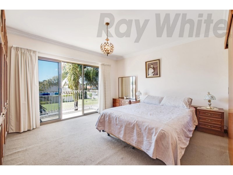 21 Birkdale Grove, West Lakes SA 5021