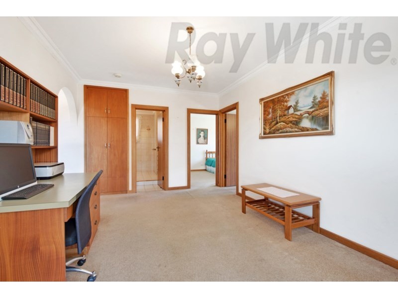 21 Birkdale Grove, West Lakes SA 5021