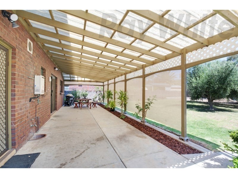 21 Birkdale Grove, West Lakes SA 5021