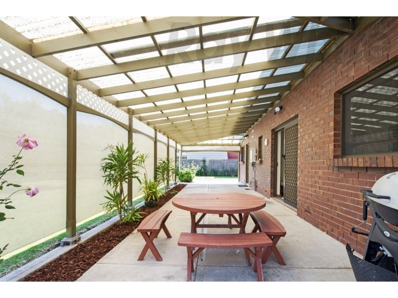 21 Birkdale Grove, West Lakes SA 5021