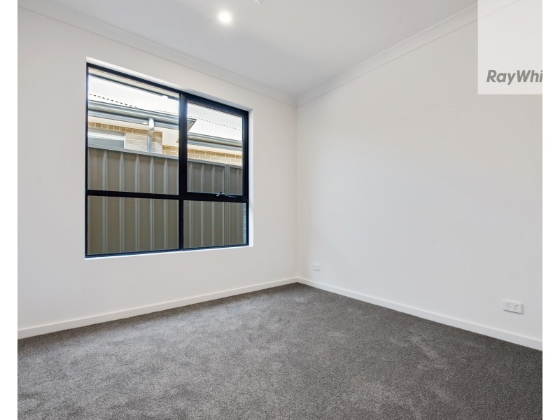 5A Lomond Court, West Lakes SA 5021